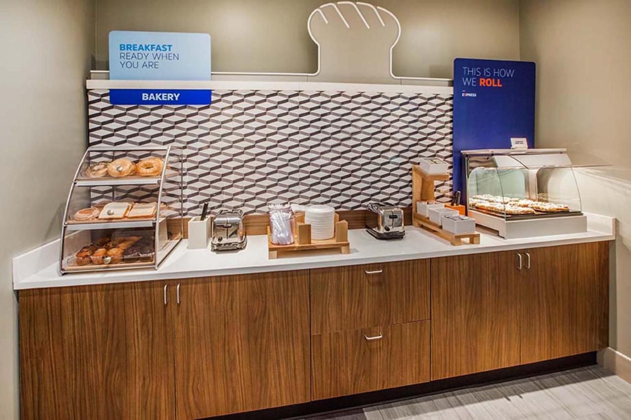 Holiday Inn Express & Suites Seattle - City Center 외부 사진